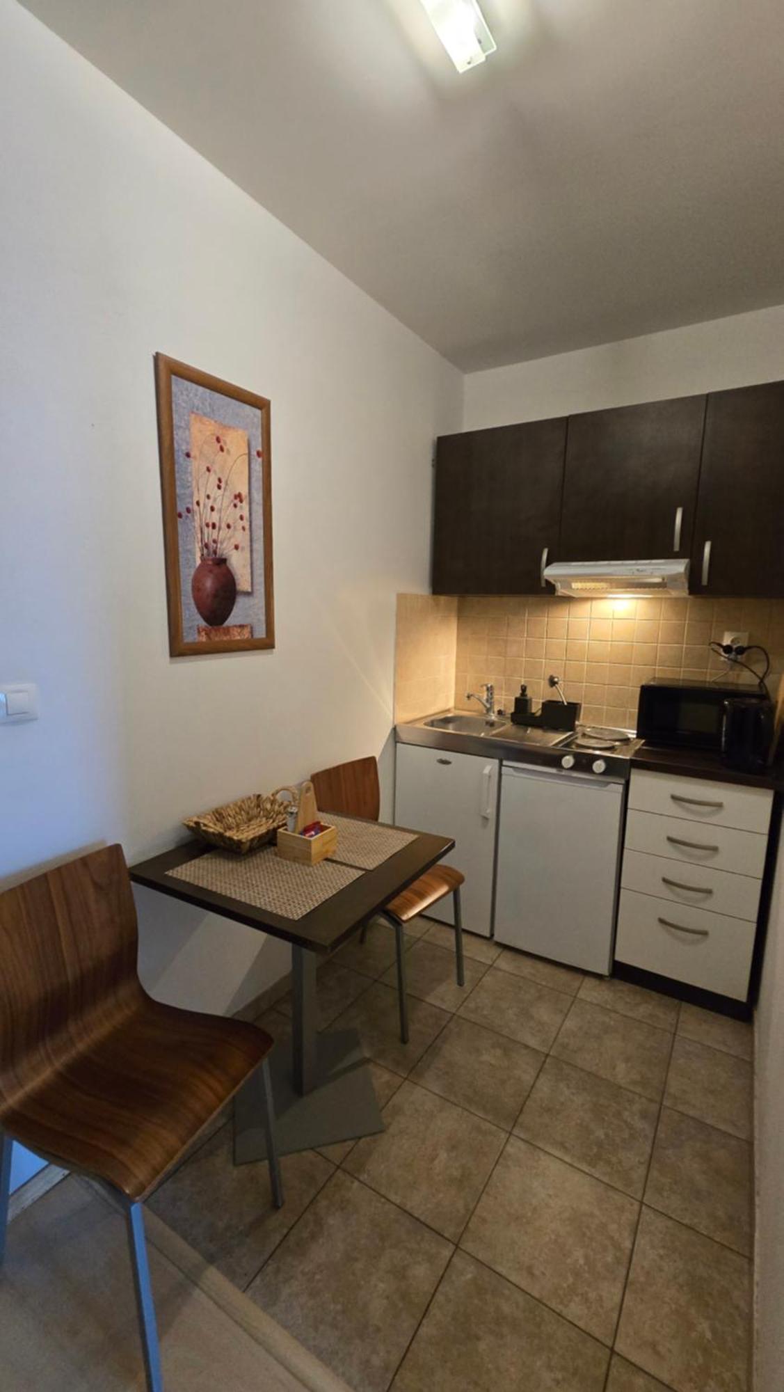 Apartman Aquapark - Hotel Besenova Bagian luar foto