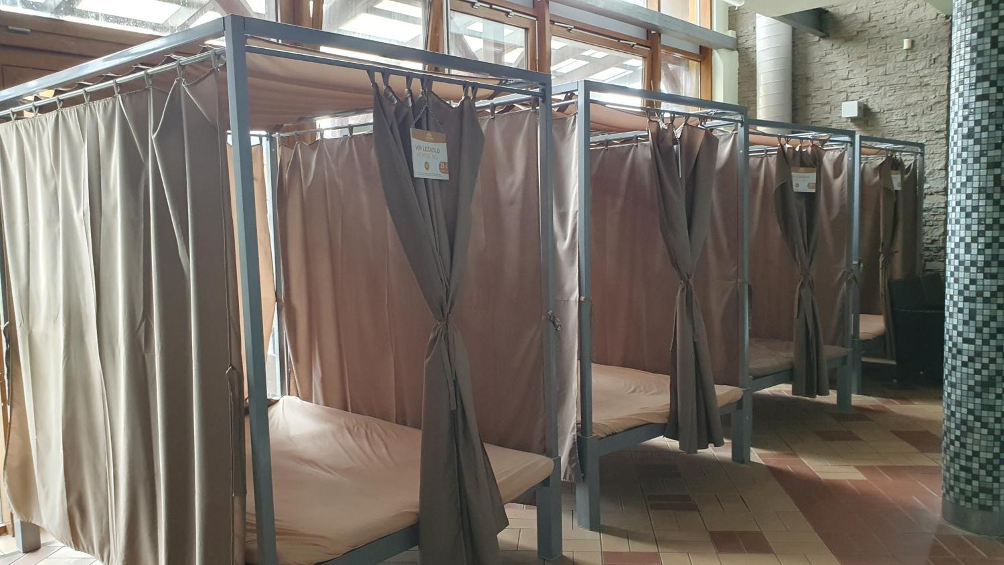 Apartman Aquapark - Hotel Besenova Bagian luar foto